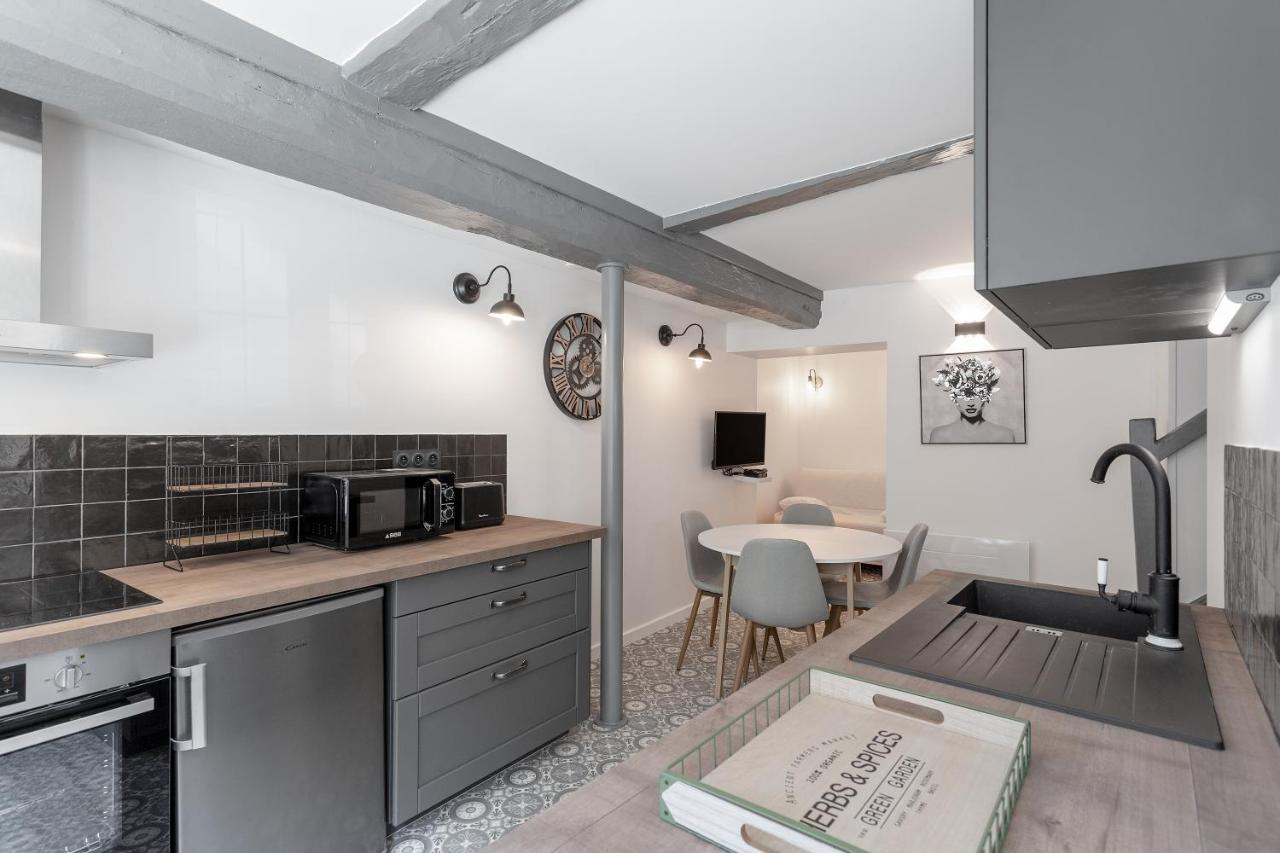 Un Petit Coin De Moyen Age Appartement Beauvais Buitenkant foto